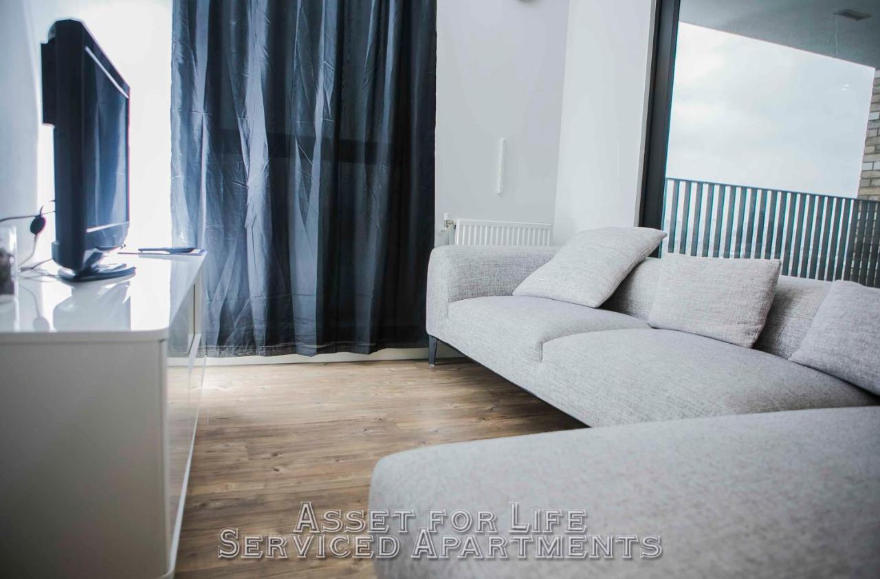 Pontoon Dock Key Workers Apartment Londra Exterior foto